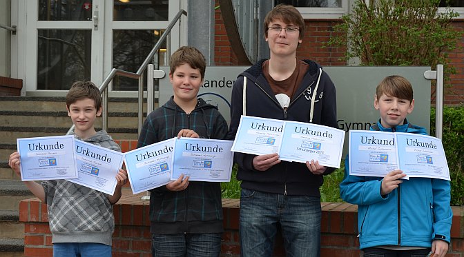 26.04.13 - Schul- und Stufensieger beim Geographiewettbewerb Diercke Wissen